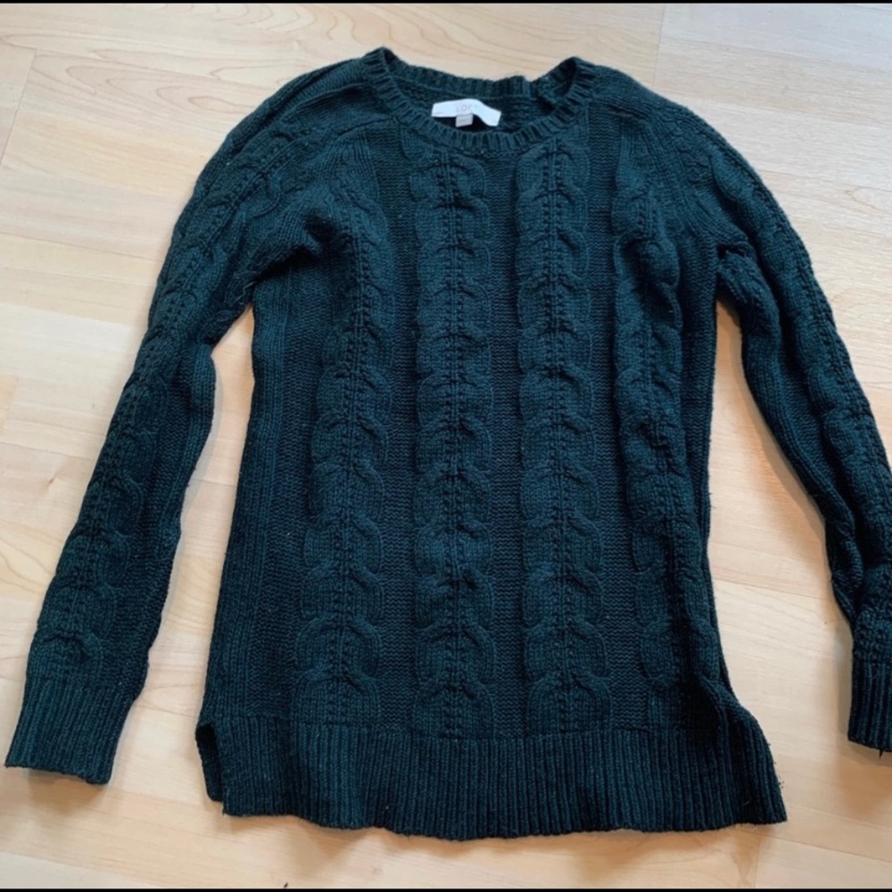 Beautiful green LOFT sweater